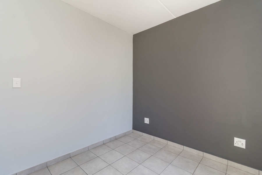 To Let 2 Bedroom Property for Rent in Parklands Western Cape